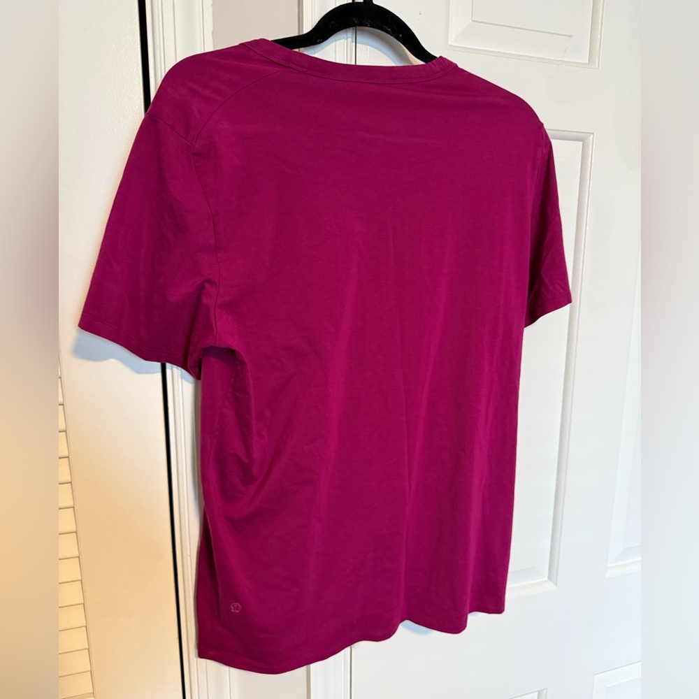 lululemon athletica Women's t shirt - Picture 2 of 4